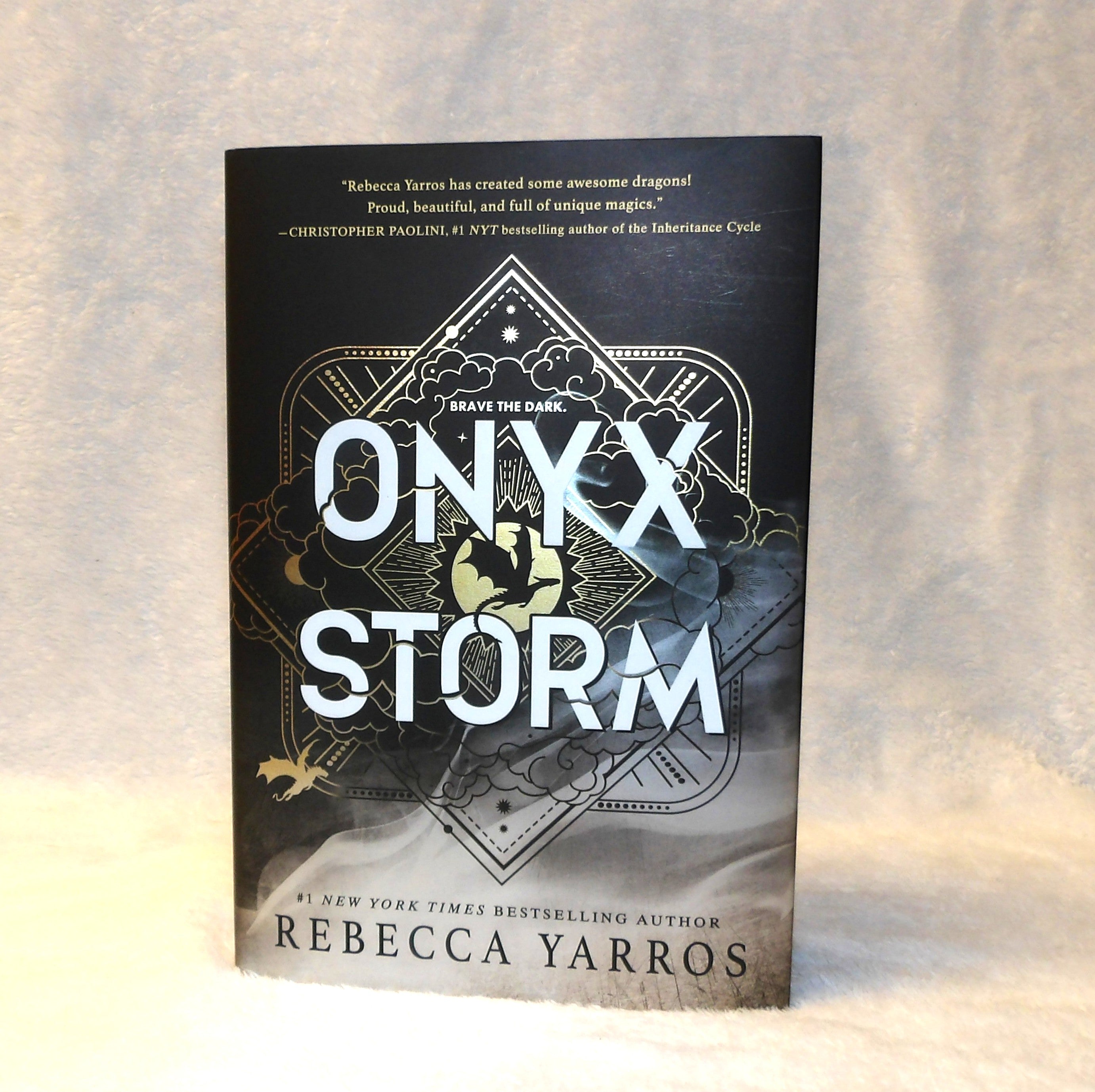 Onyx Storm (Wing and Claw Collection)