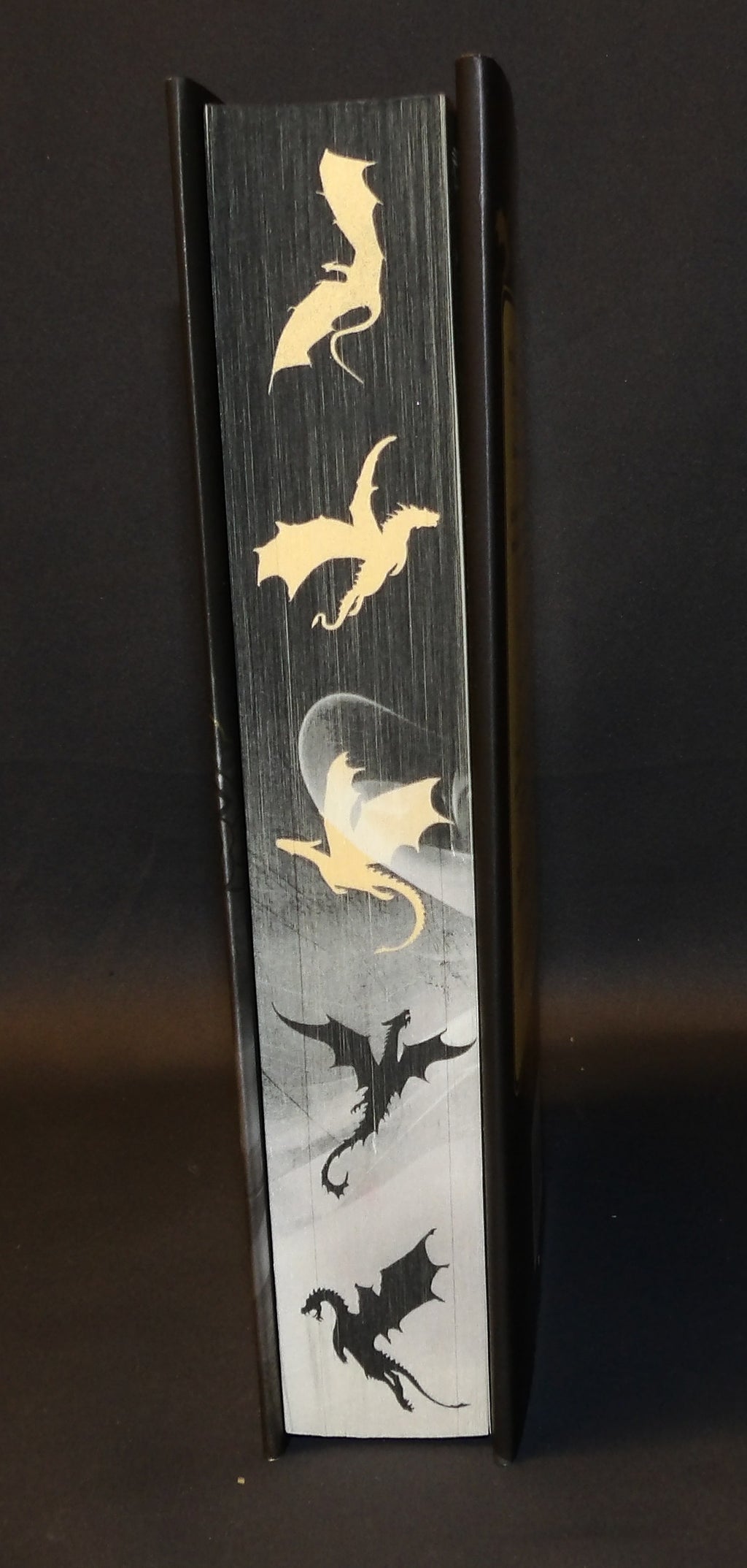 Onyx Storm (Wing and Claw Collection)